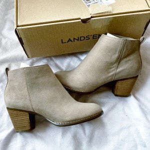 NEW IN BOX Womens Lands End Harris Suede Zip Ankle Boots Booties 6 Wide NIB